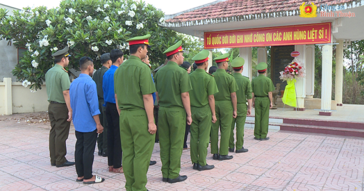 Liên cơ sở Đoàn Công an tỉnh tổ chức hoạt động chào mừng kỷ niệm 70 năm Ngày Chiến thắng Điện Biên Phủ và kỷ niệm 134 năm Ngày sinh Chủ tịch Hồ Chí Minh